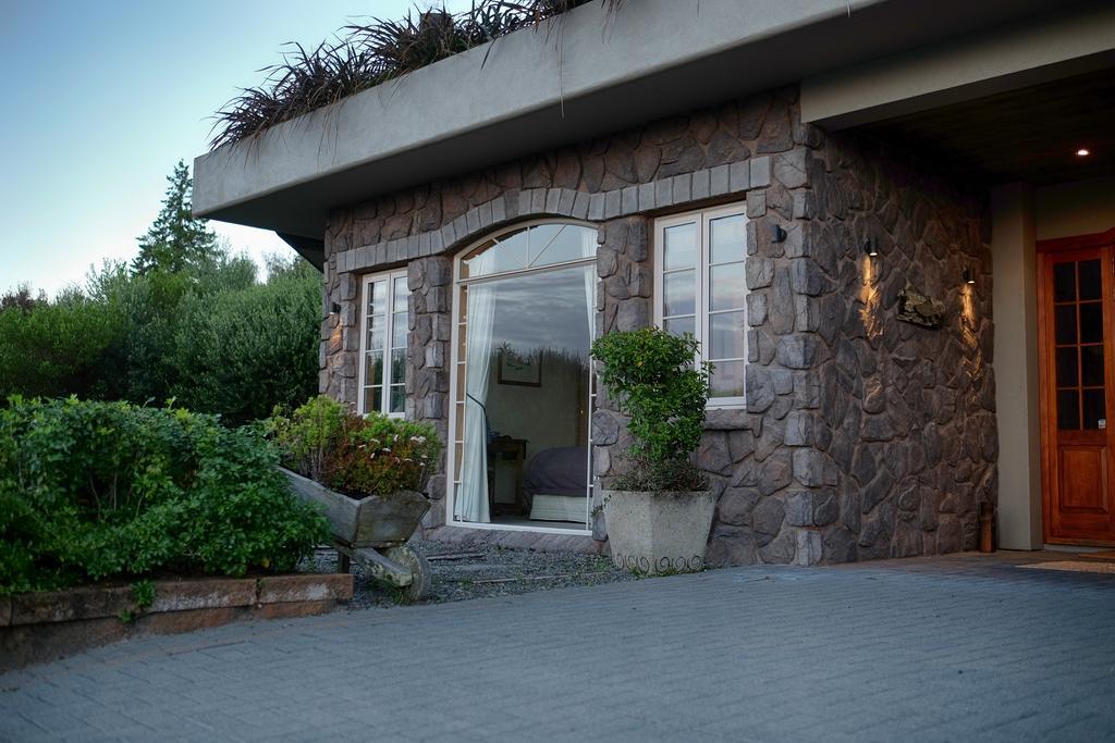 Tauhara Sunrise Lodge Taupo Zewnętrze zdjęcie
