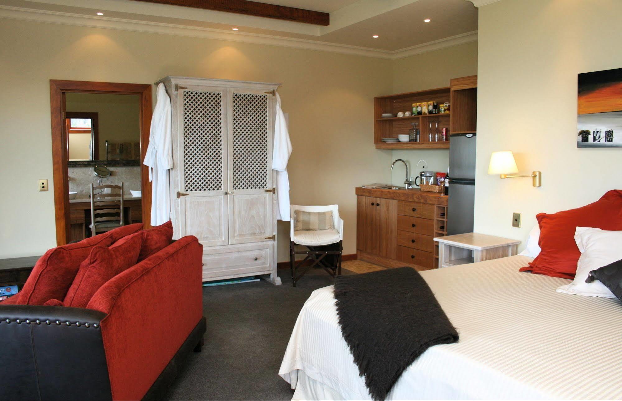 Tauhara Sunrise Lodge Taupo Zewnętrze zdjęcie